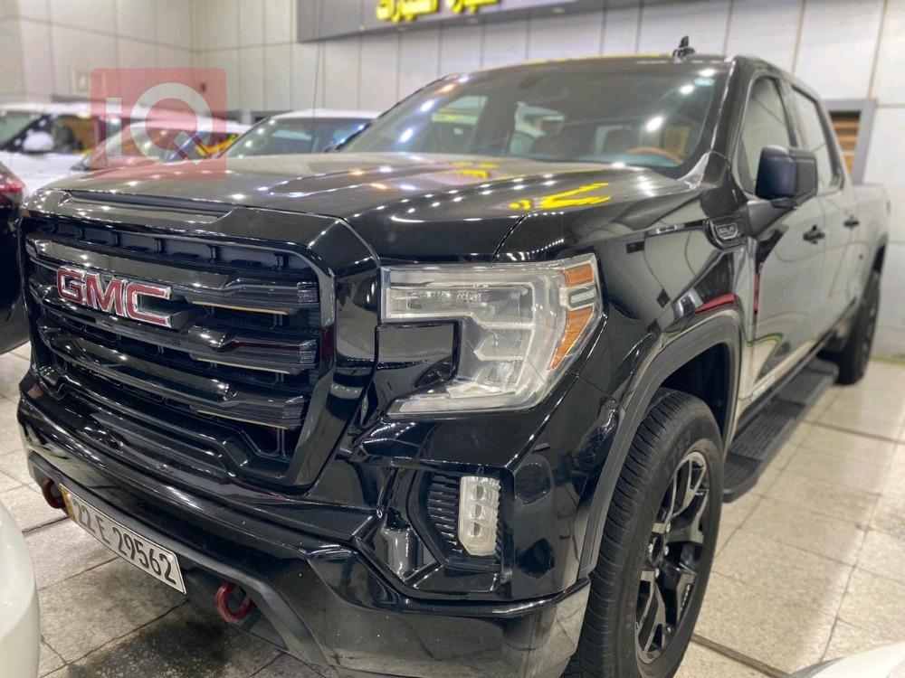 GMC Sierra